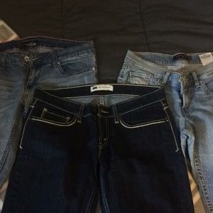 3 JEAN BUNDLE SIZE 7 GREAT DEAL